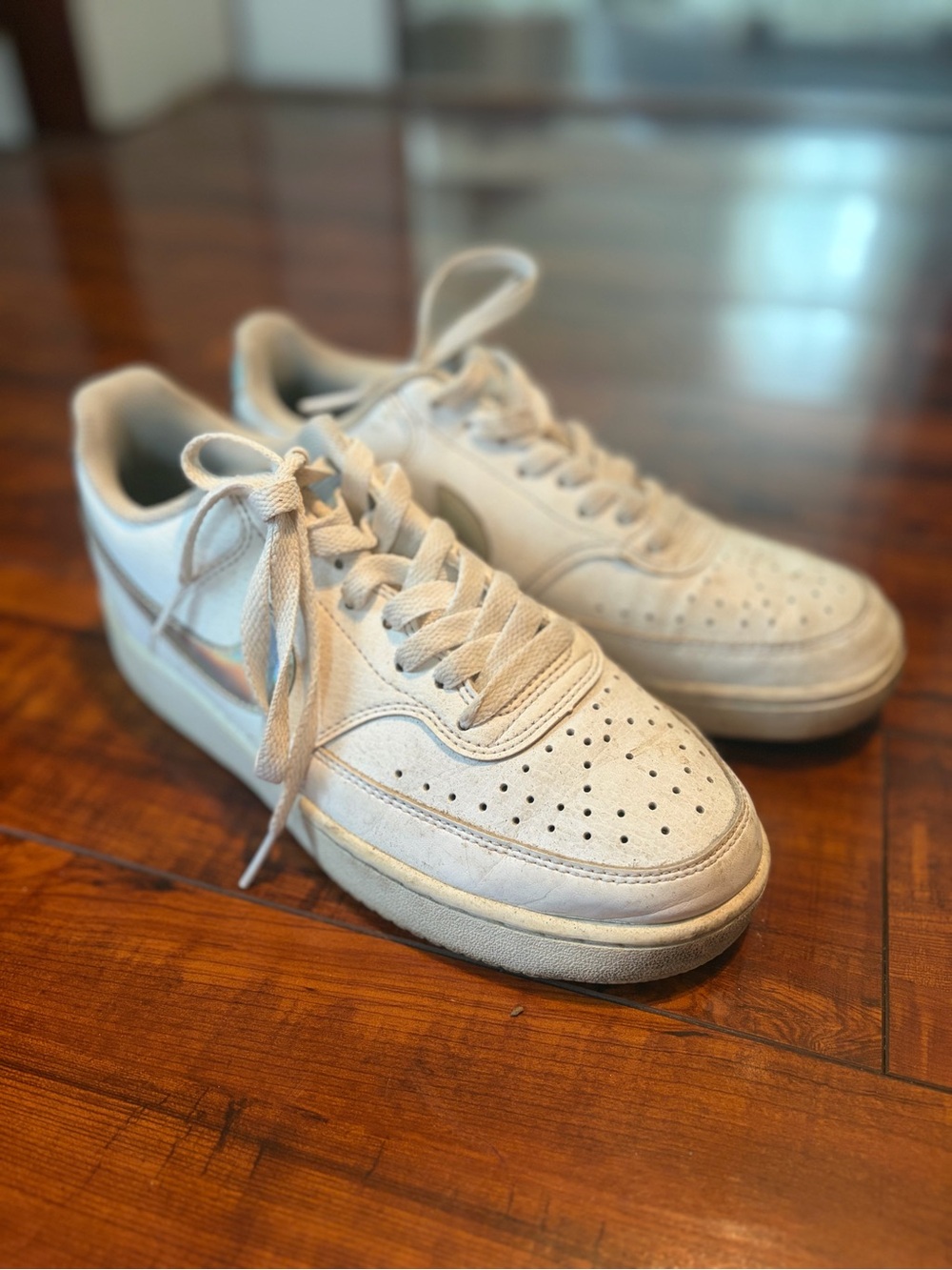 Nike Women's Low-Top Court Vision | Size 7.5
